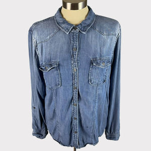 Dressbarn Womens Large Blue Chambray Button Front Shirt Lyocell